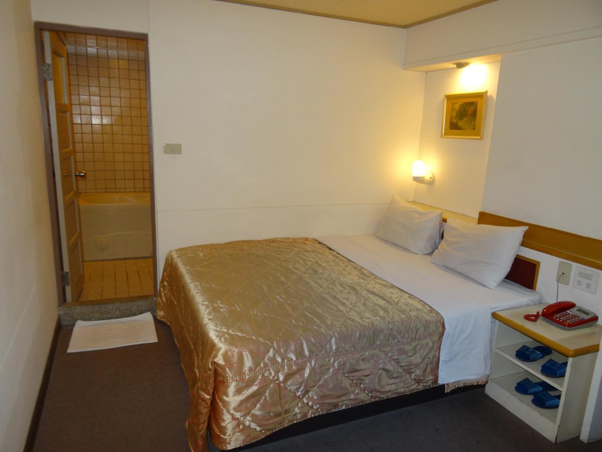 Jia Xin Hotel Цзяи Экстерьер фото